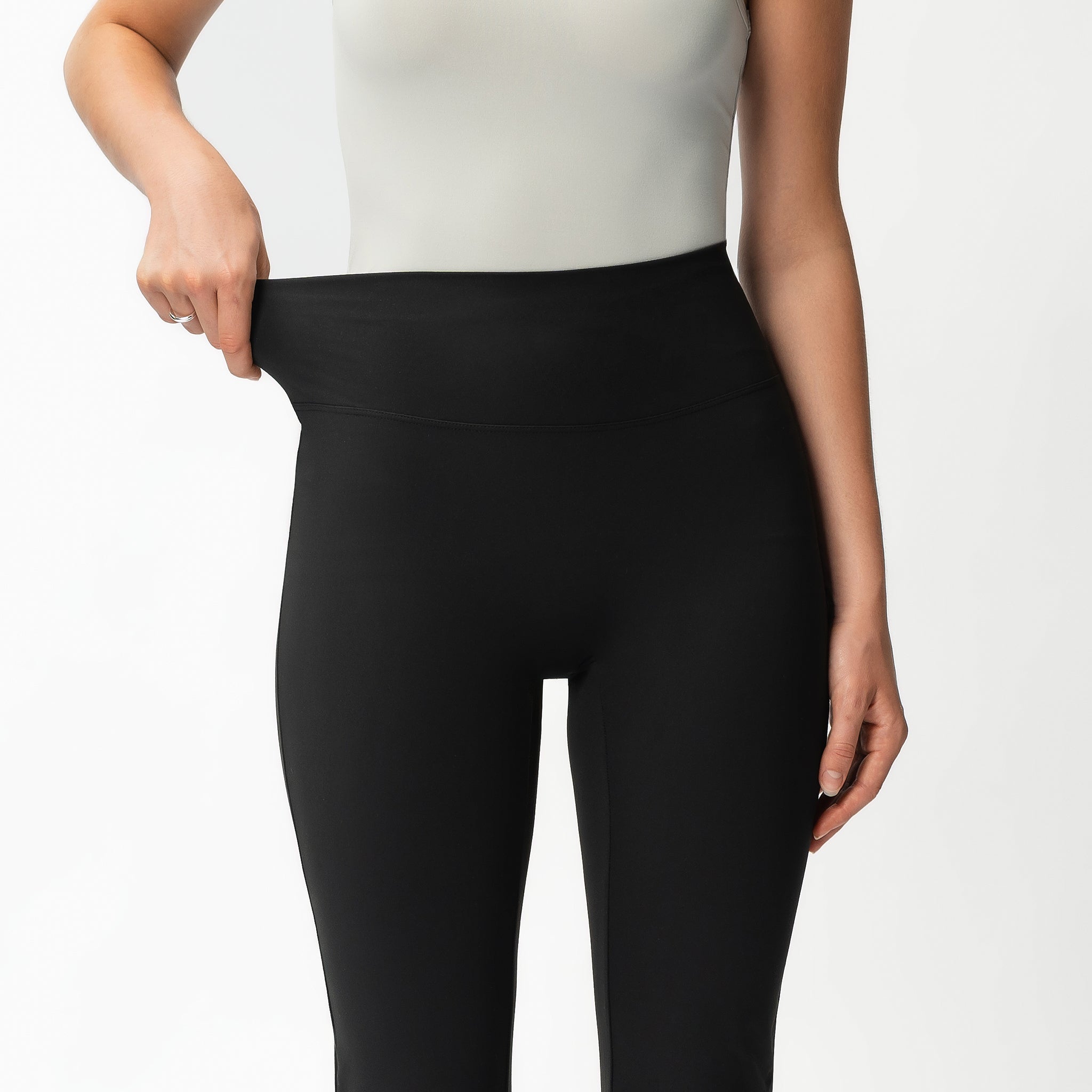 Asana Flared Legging - Ninepine