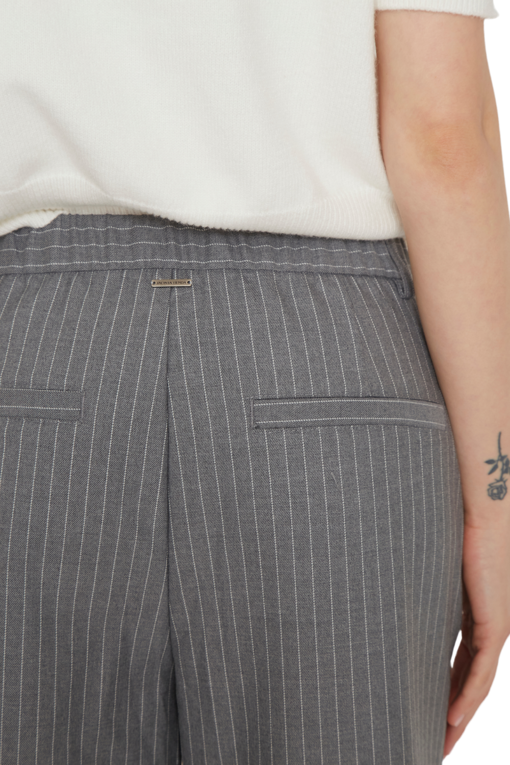 Pantalón Porter líneas gris