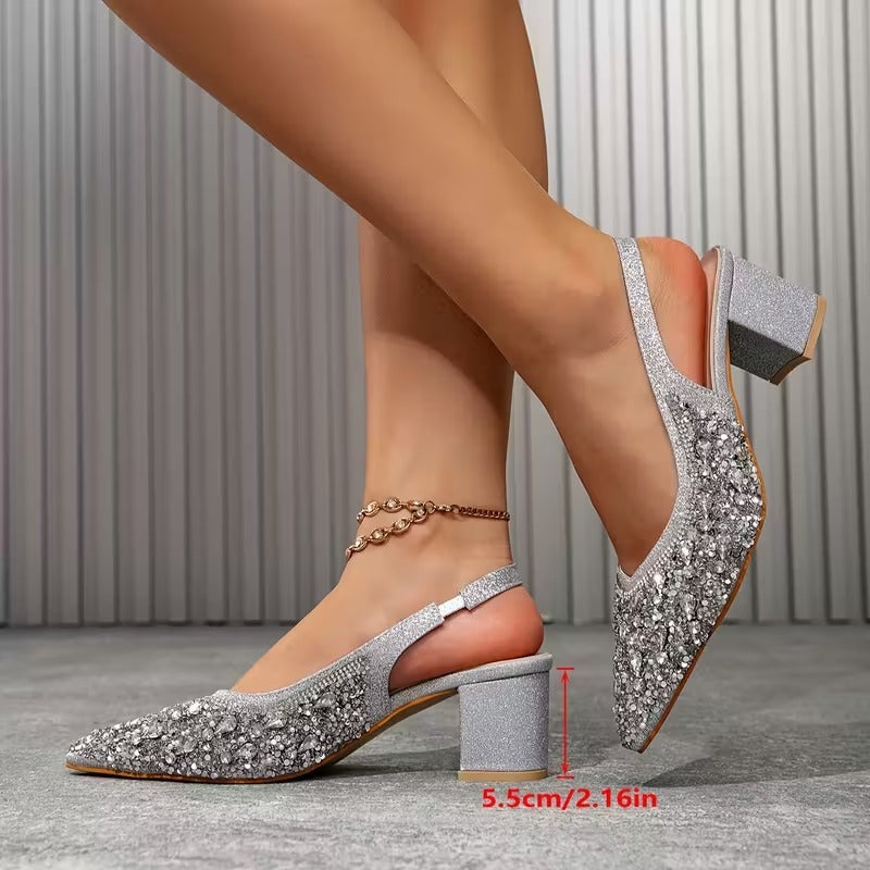 Zapatos elegantes adornos de cristal brillante