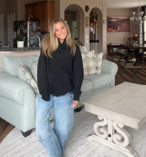 HOODIE CON CAPUCHA MABE